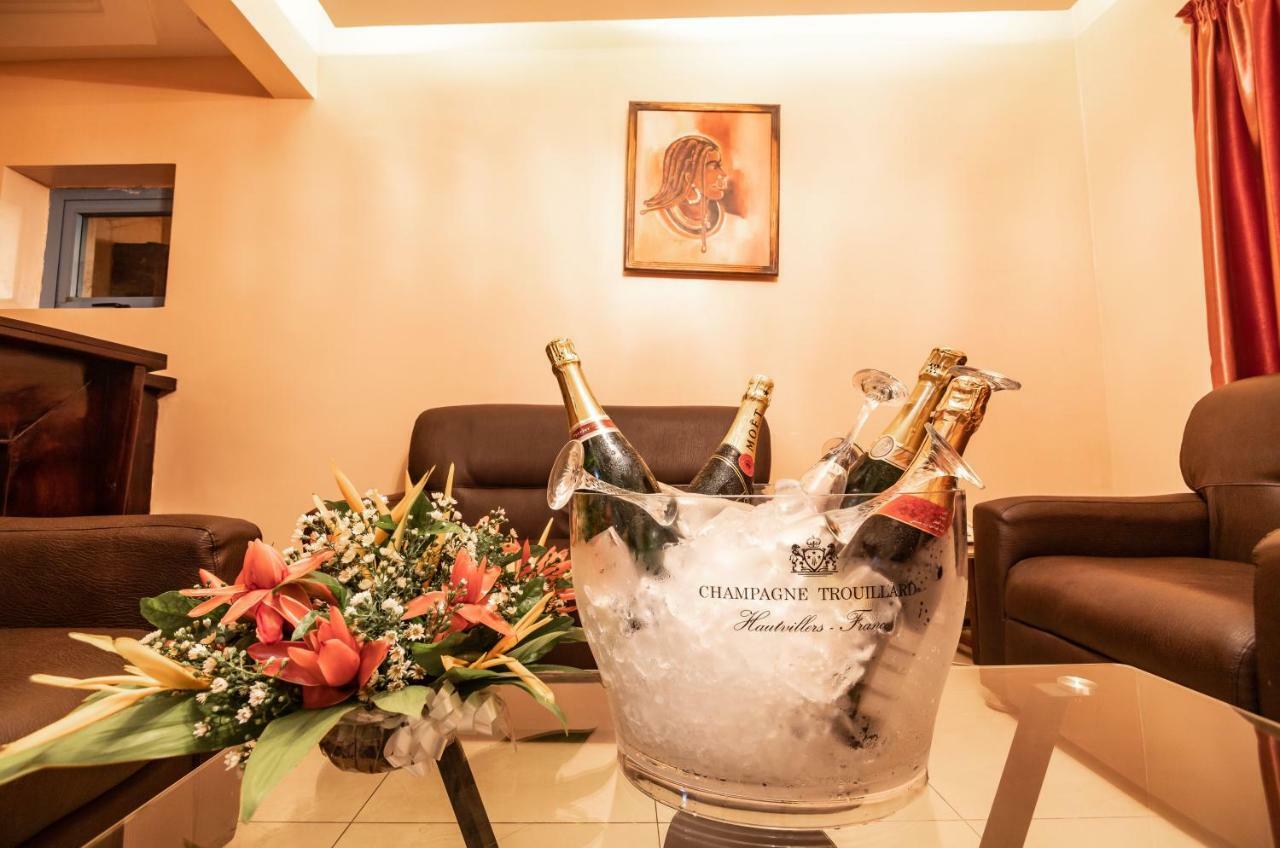 Bravia Eco Hotel לומה מראה חיצוני תמונה